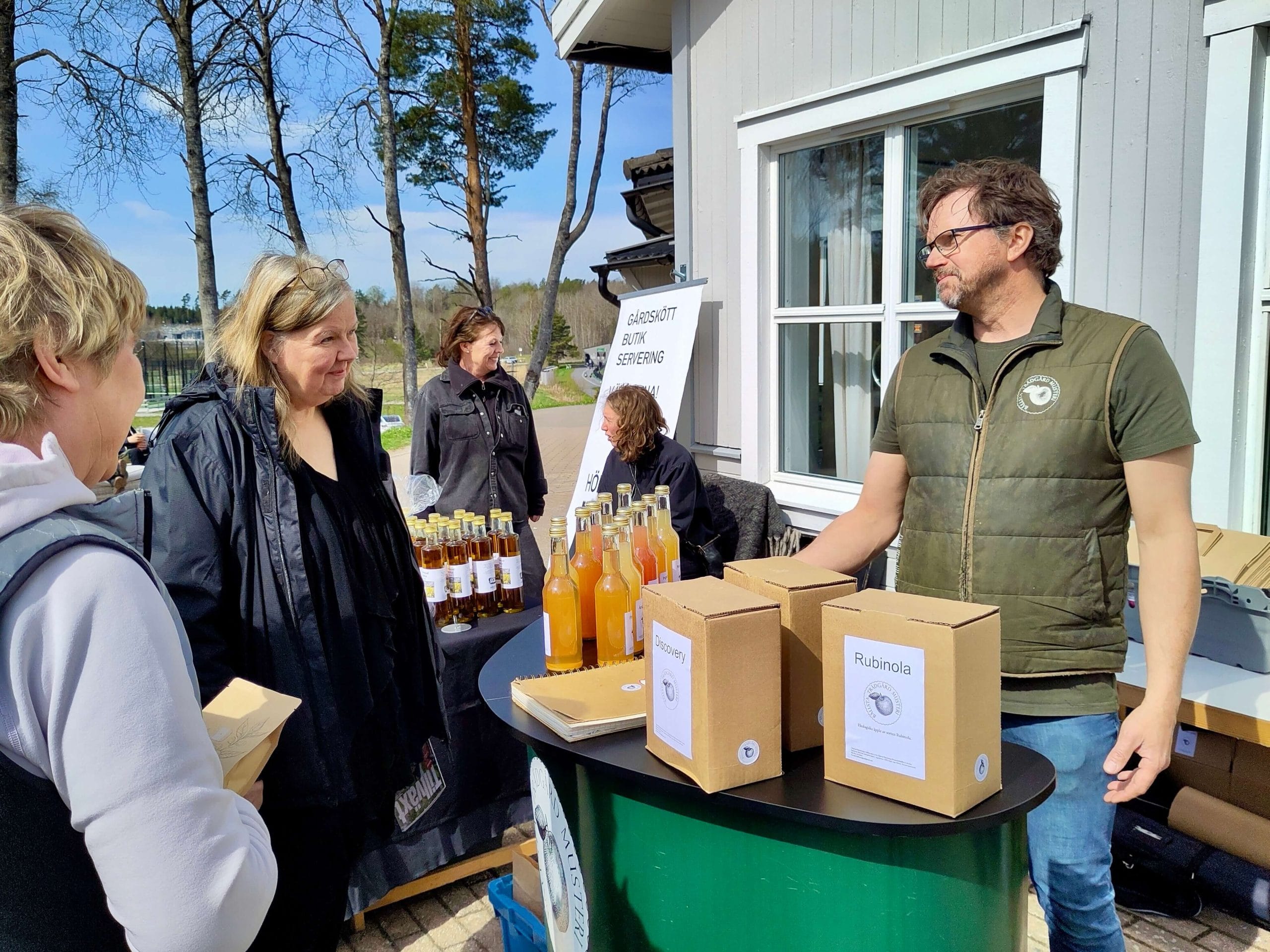 Lokal matmarknad vid Vallentuna golfklubb under "Smaka på Vallentuna"